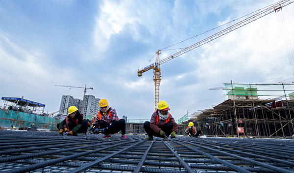 長(zhǎng)治高鐵東站及站前道路配套設(shè)施工程項(xiàng)目有序推進(jìn) 建設(shè)工程施工穩(wěn)步進(jìn)行